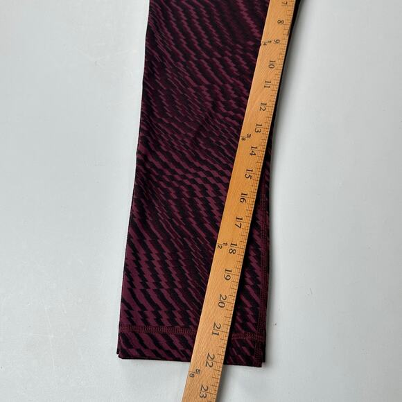 Lululemon Wunder Under Leggings Womens 6 Maroon Black Geo Cropped Stretch Active - Picture 10 of 12